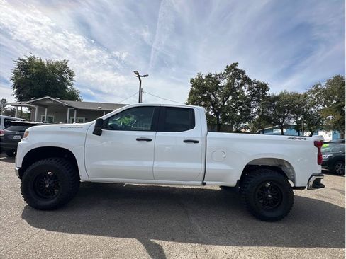 Used 2021 Chevrolet Silverado 1500 W/T w/ WT Value Package AWD/4WD image 4