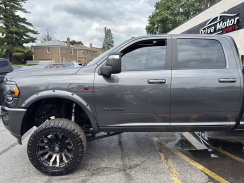 Used 2023 RAM 2500 Limited w/ Night Edition AWD/4WD image 3