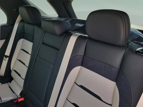 New 2026 Mercedes-Benz GLE 53 AMG 4MATIC image 14