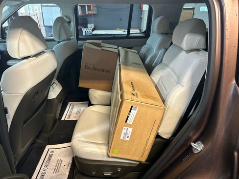 New 2025 Hyundai Santa Fe Calligraphy image 5