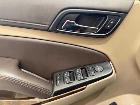 Used 2019 Chevrolet Tahoe LT RWD image 11