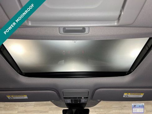 Used 2024 Honda Odyssey Touring image 5