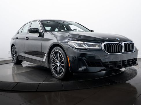 Used 2021 BMW 540i xDrive image 2