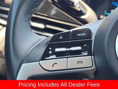 Certified 2022 Hyundai Elantra Limited FWD image 21