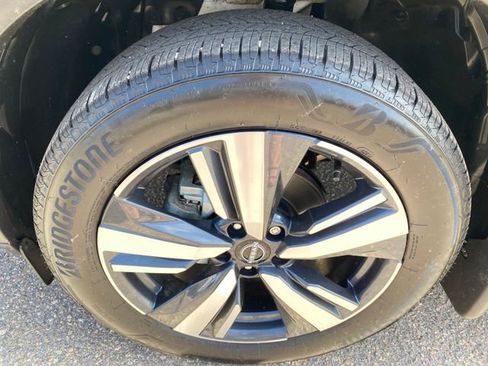 Certified 2023 Nissan Rogue SL w/ SL Premium Package AWD/4WD image 28