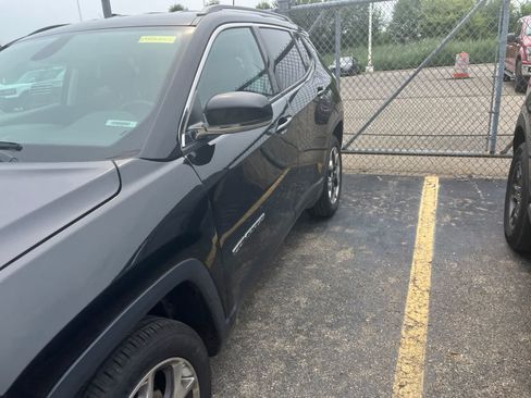 Used 2019 Jeep Compass Limited AWD/4WD image 7