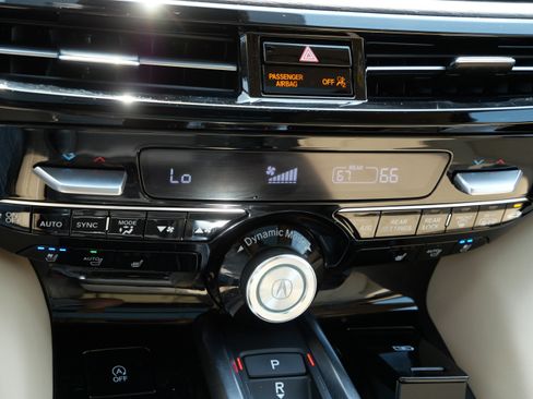 Used 2024 Acura MDX SH-AWD w/ Advance Package image 23