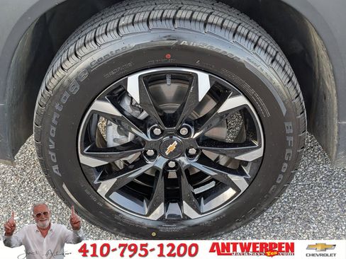 Used 2022 Chevrolet TrailBlazer LT w/ Convenience Package image 11