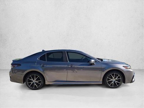 Certified 2024 Toyota Camry SE FWD image 4