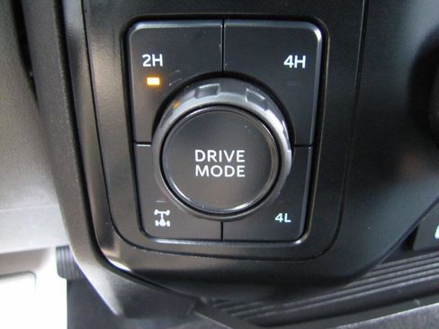 Used 2024 Ford F250 XLT image 38