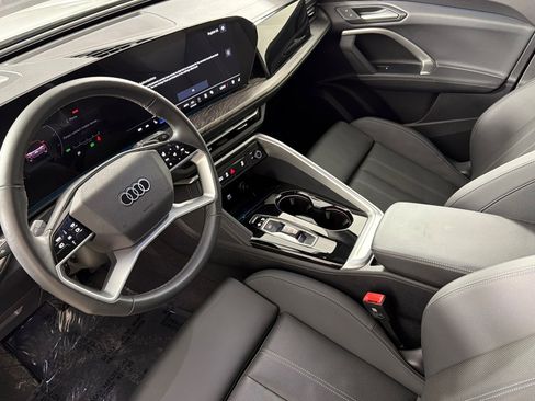 Used 2025 Audi Q5 Premium Plus w/ Premium Plus AWD/4WD image 9