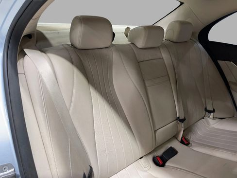 Used 2017 Mercedes-Benz E 300 4MATIC w/ Premium 1 Package image 37