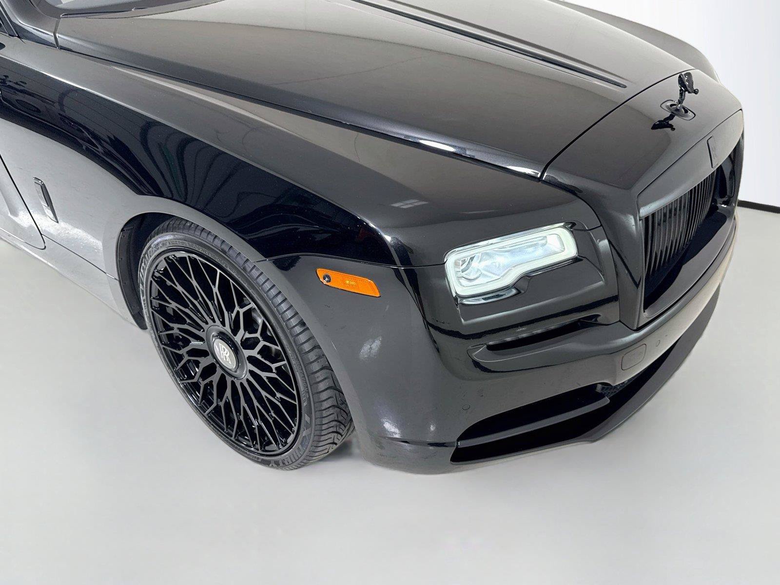 Used 2018 Rolls-Royce Dawn RWD image 30