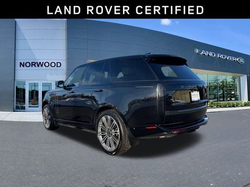 Certified 2024 Land Rover Range Rover SE image 2