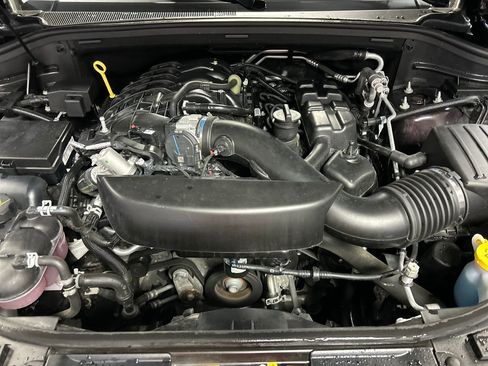 Used 2024 Dodge Durango GT image 27