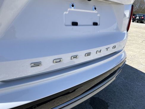 Used 2022 Kia Sorento SX image 32