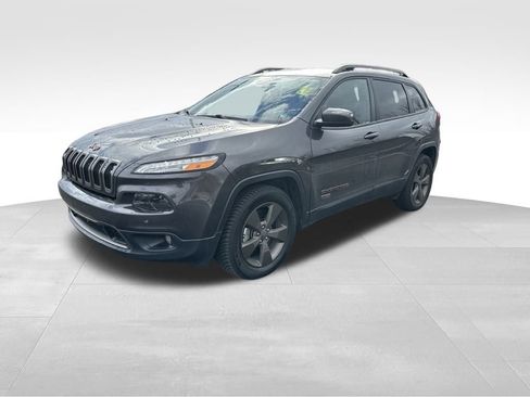 Used 2016 Jeep Cherokee 75th Anniversary image 3