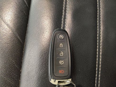 Used 2017 Ford Escape Titanium w/ Equipment Group 301A FWD image 32