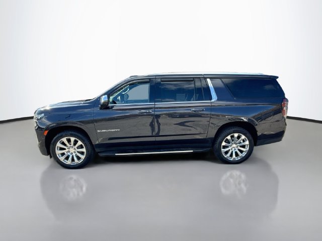Used 2023 Chevrolet Suburban Premier AWD/4WD image 4