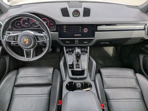 Used 2023 Porsche Cayenne Platinum Edition AWD/4WD image 13