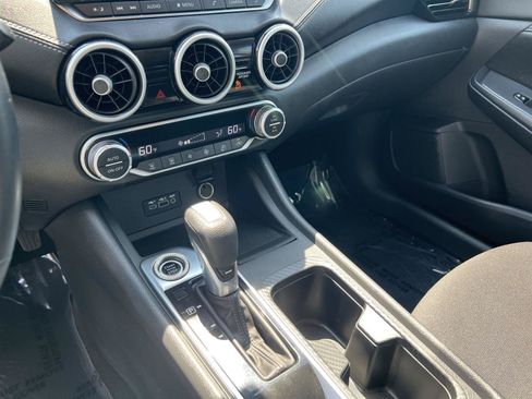 Used 2020 Nissan Sentra SV FWD image 36