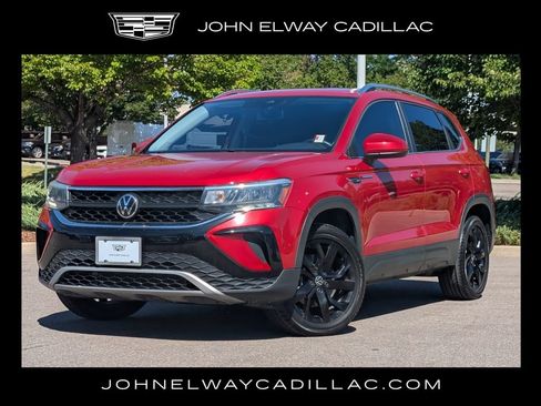Used 2022 Volkswagen Taos SE w/ Panoramic Sunroof Package FWD image 1