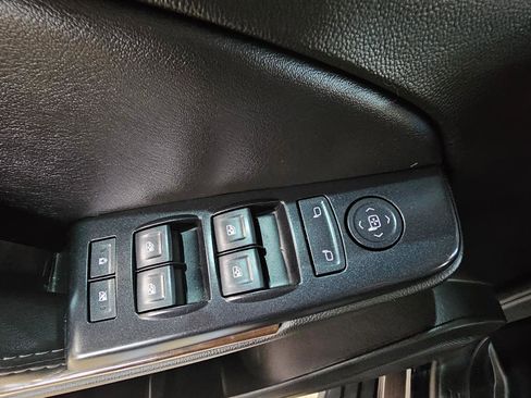 Used 2018 Chevrolet Tahoe LS w/ Max Trailering Package AWD/4WD image 27