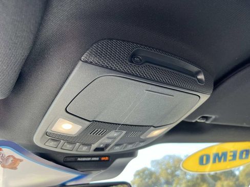 Used 2024 Ford Expedition Limited image 30