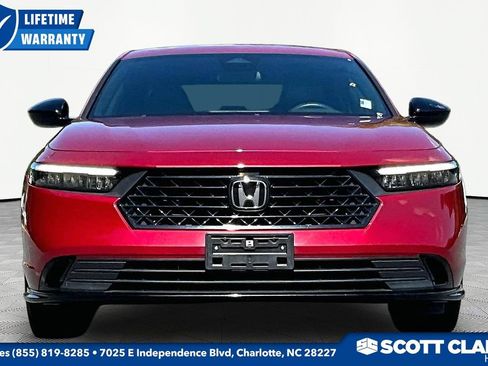 Used 2024 Honda Accord Sport image 2