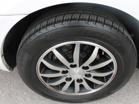 Used 2012 Kia Sedona EX w/ Luxury Pkg FWD image 35