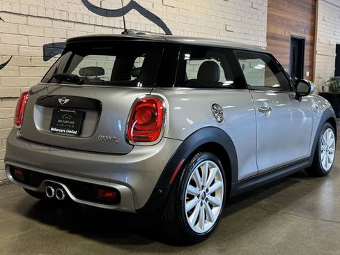 Used 2017 MINI Cooper S FWD image 4