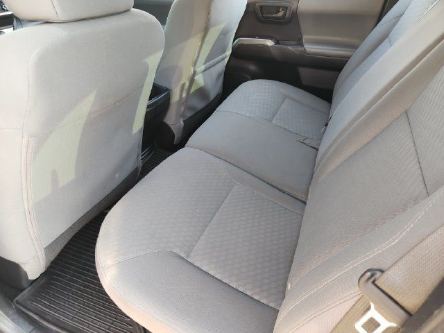 Used 2020 Toyota Tacoma SR5 w/ Technology Package AWD/4WD image 20