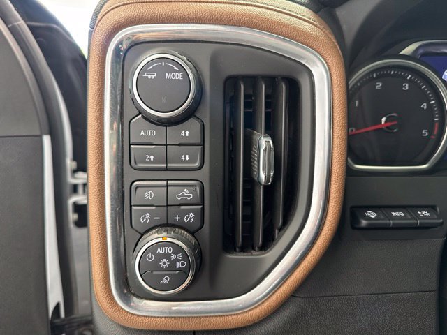 Used 2023 Chevrolet Silverado 3500 High Country w/ Z71 Off-Road Package AWD/4WD image 36
