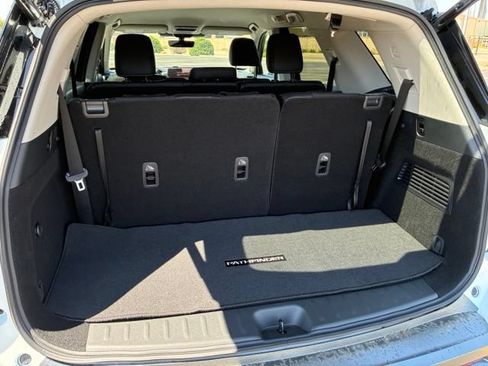 Certified 2023 Nissan Pathfinder Platinum FWD image 20