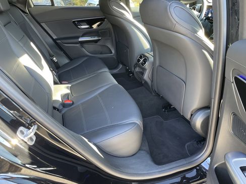 Certified 2025 Mercedes-Benz GLC 300 4MATIC image 44