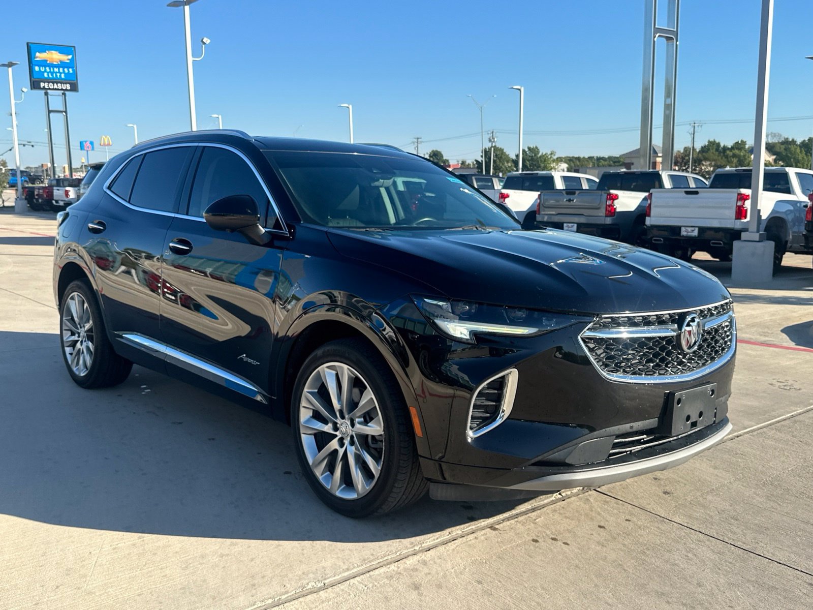 Used 2023 Buick Envision Avenir FWD image 7