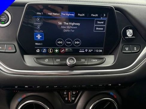 Used 2022 Chevrolet Blazer LT image 19