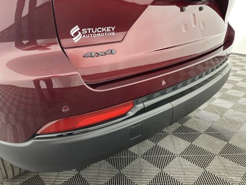 Used 2024 Jeep Grand Cherokee Altitude image 7