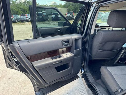 Used 2011 Ford Flex SEL image 12