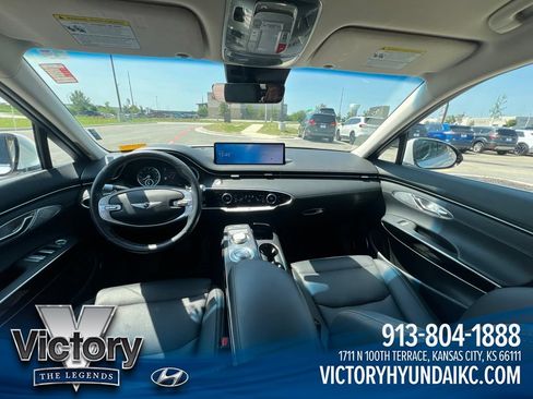 Used 2025 Genesis GV70 2.5T AWD/4WD image 10