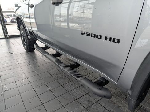 Used 2025 Chevrolet Silverado 2500 Custom w/ Custom Value Package image 2