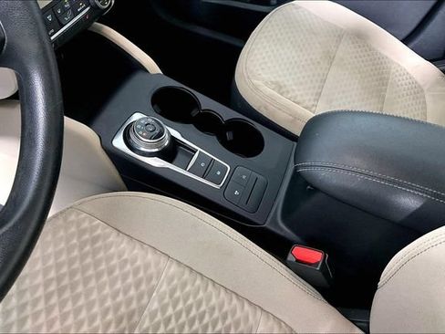 Used 2020 Ford Escape SE AWD/4WD image 19