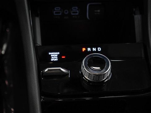 Used 2023 Jeep Grand Cherokee L Limited AWD/4WD image 22