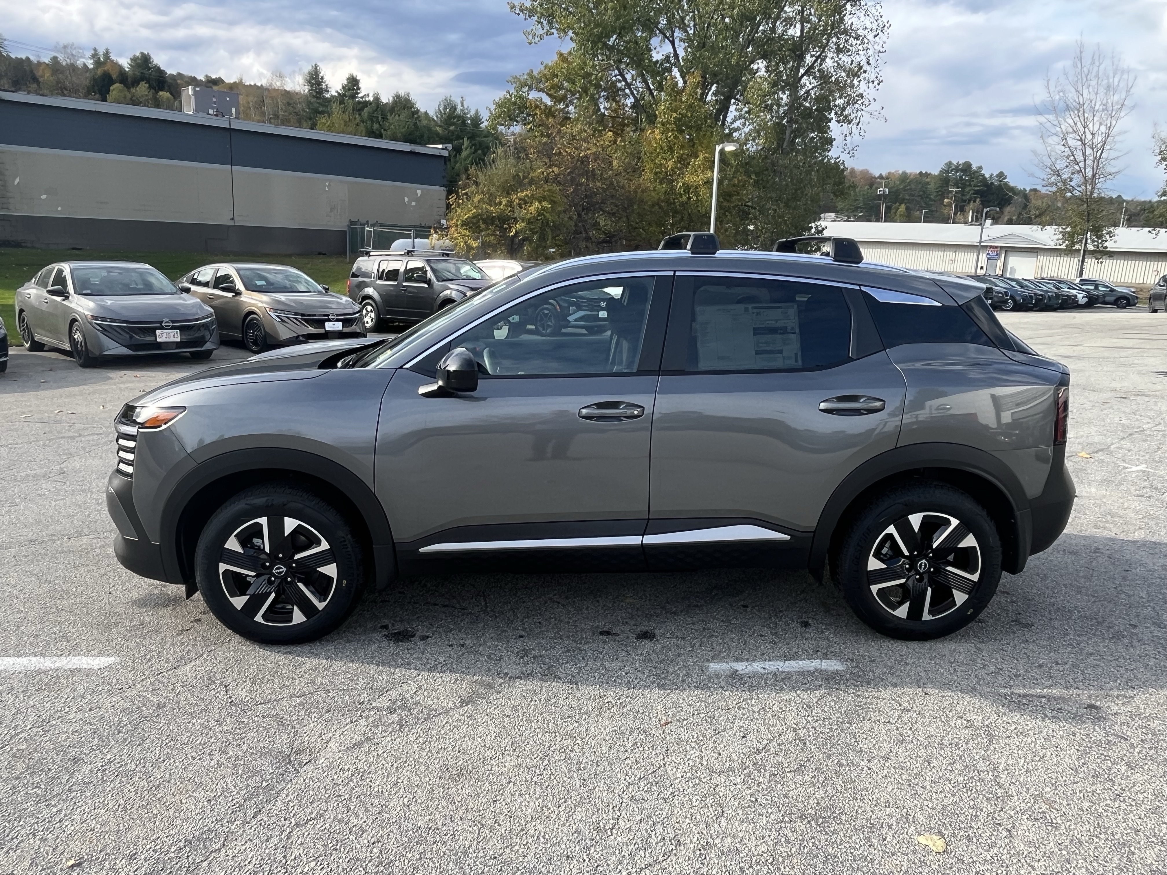 New 2027 Nissan Kicks SV AWD/4WD image 4