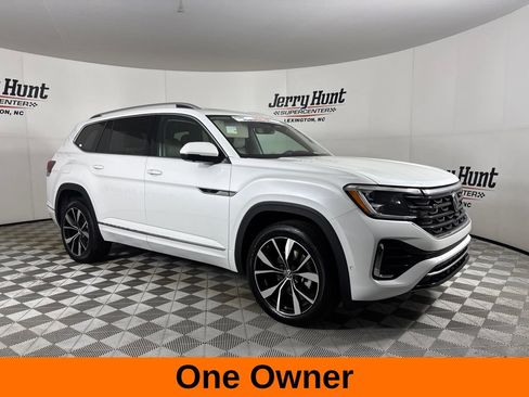 Used 2024 Volkswagen Atlas SEL Premium R-Line AWD/4WD image 4