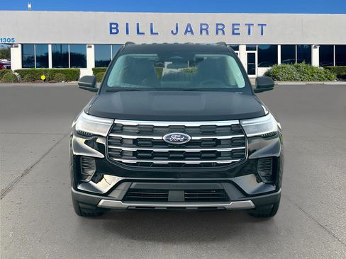 New 2026 Ford Explorer Active RWD image 2
