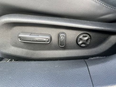 Used 2018 Honda Accord Touring image 15