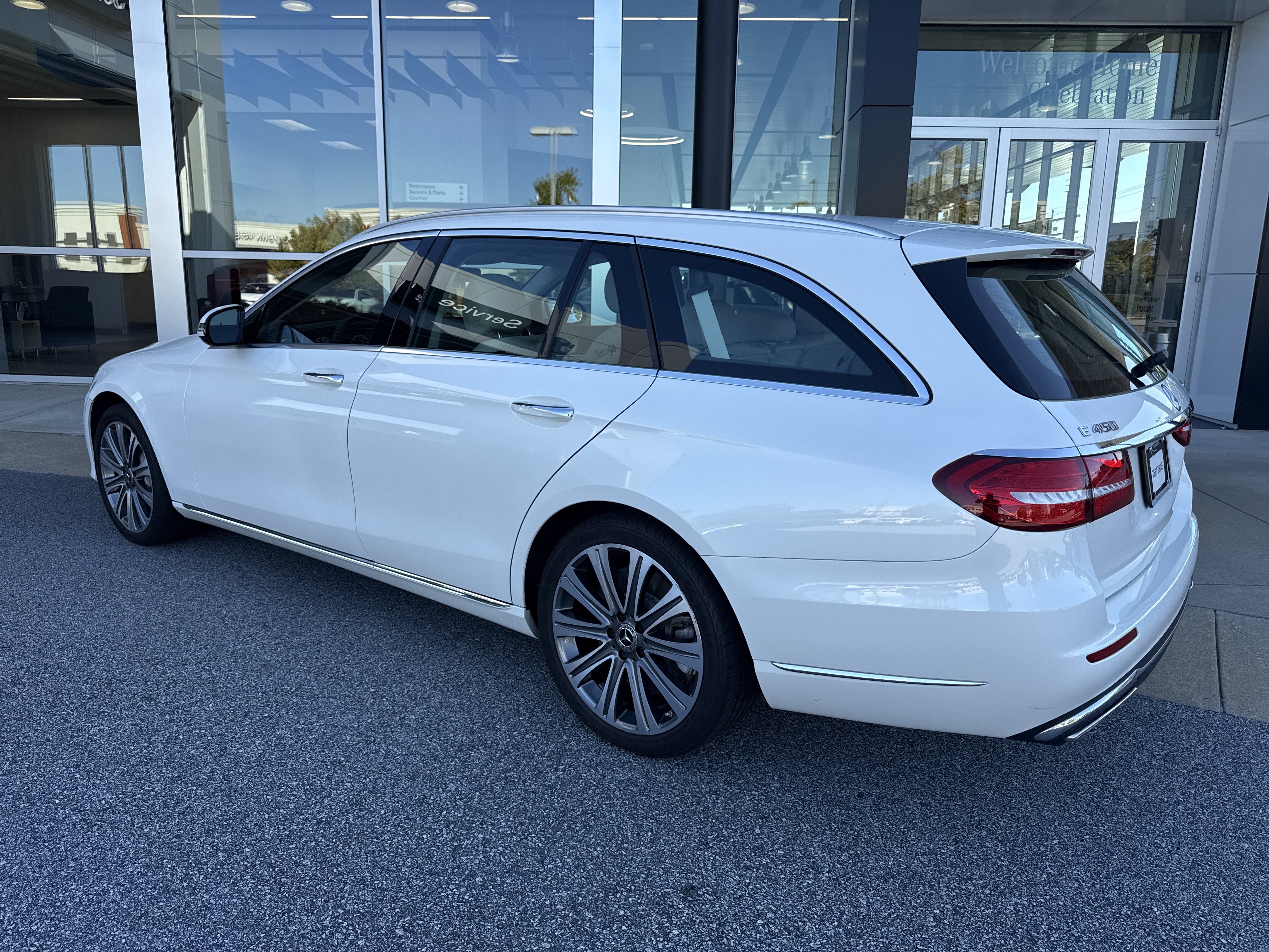 Certified 2020 Mercedes-Benz E 450 4MATIC Wagon image 3