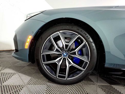 Used 2024 BMW i5 M60 w/ Premium Package image 8