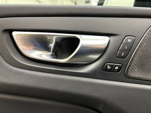 Used 2024 Volvo XC60 B5 Plus w/ Protection Package Premier AWD/4WD image 12